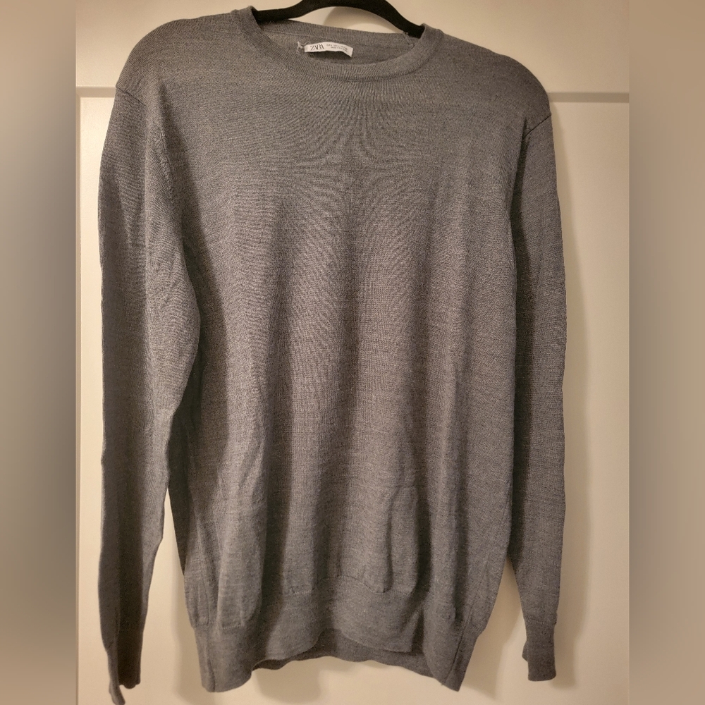 Zara Men's Charcoal Crewneck Sweater
